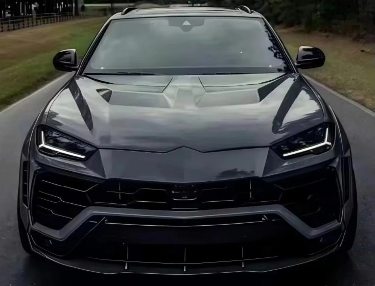 High Quality Fast Delivery Whole Sale Price Dry Carbon Fiber 1016 Hood Body Kits for  URUS